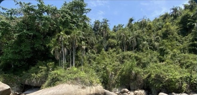 Lagoa Azul, no lado sul de Paraty